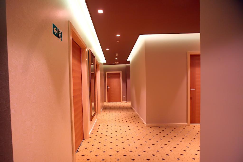 Hotel Gallus Sesvete Exterior photo