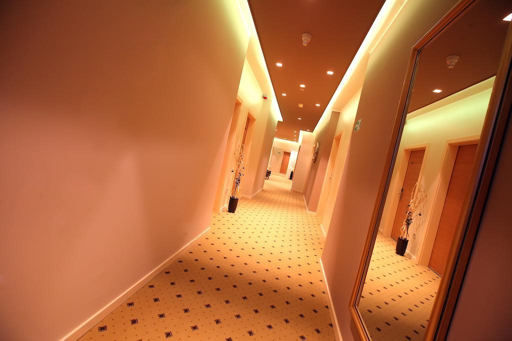 Hotel Gallus Sesvete Exterior photo