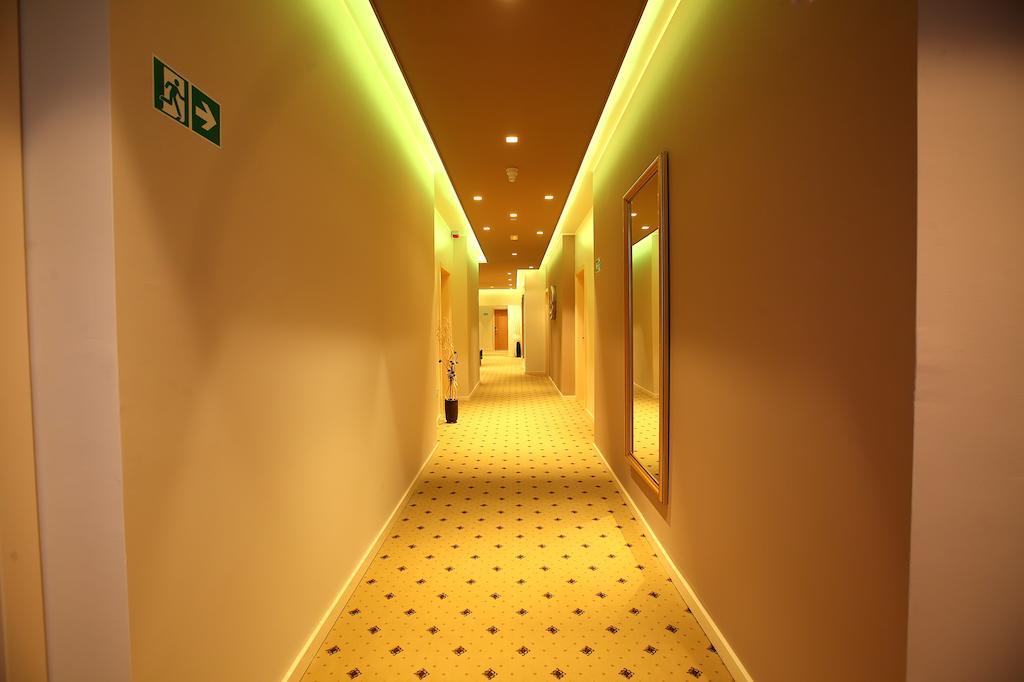 Hotel Gallus Sesvete Exterior photo