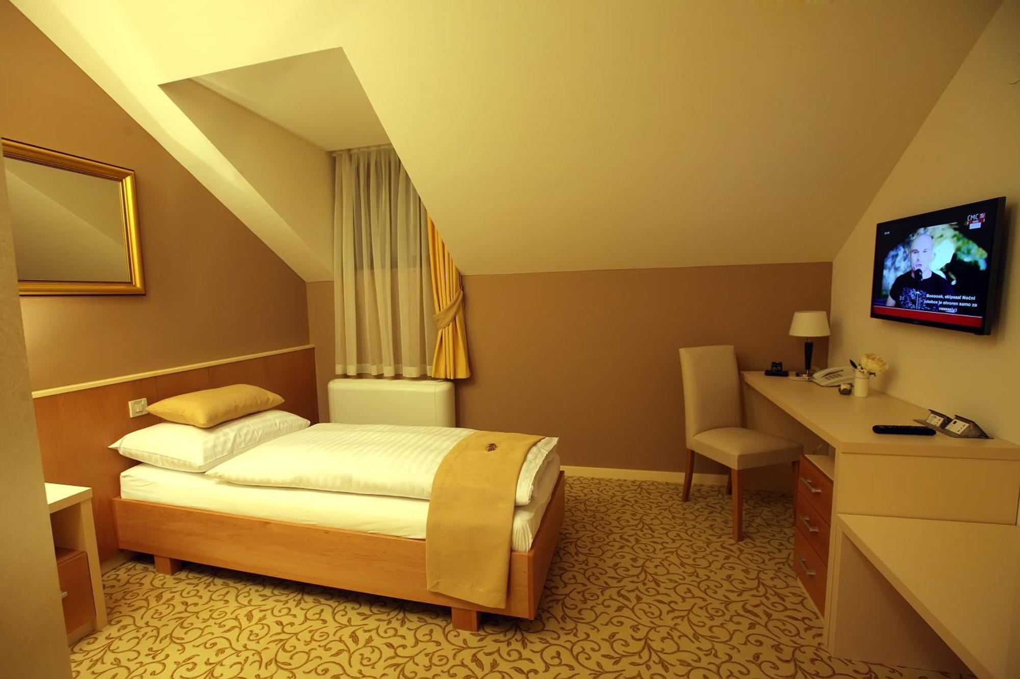 Hotel Gallus Sesvete Room photo